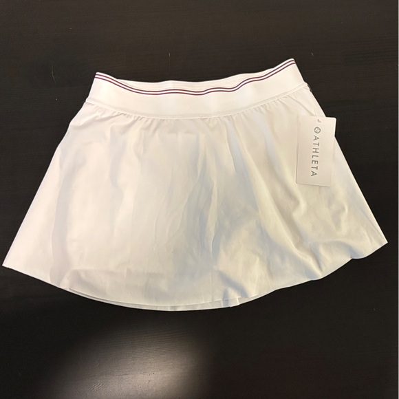 Athleta Dresses & Skirts - NWT Athleta 13.5” Skort - White with Maroon-Trim Waistband - Size M